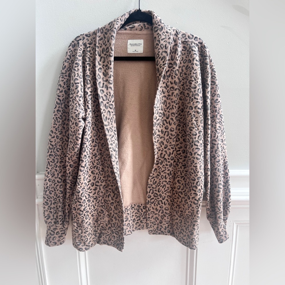 Abercrombie & Fitch Soft A&F Leopard Cardigan Size M